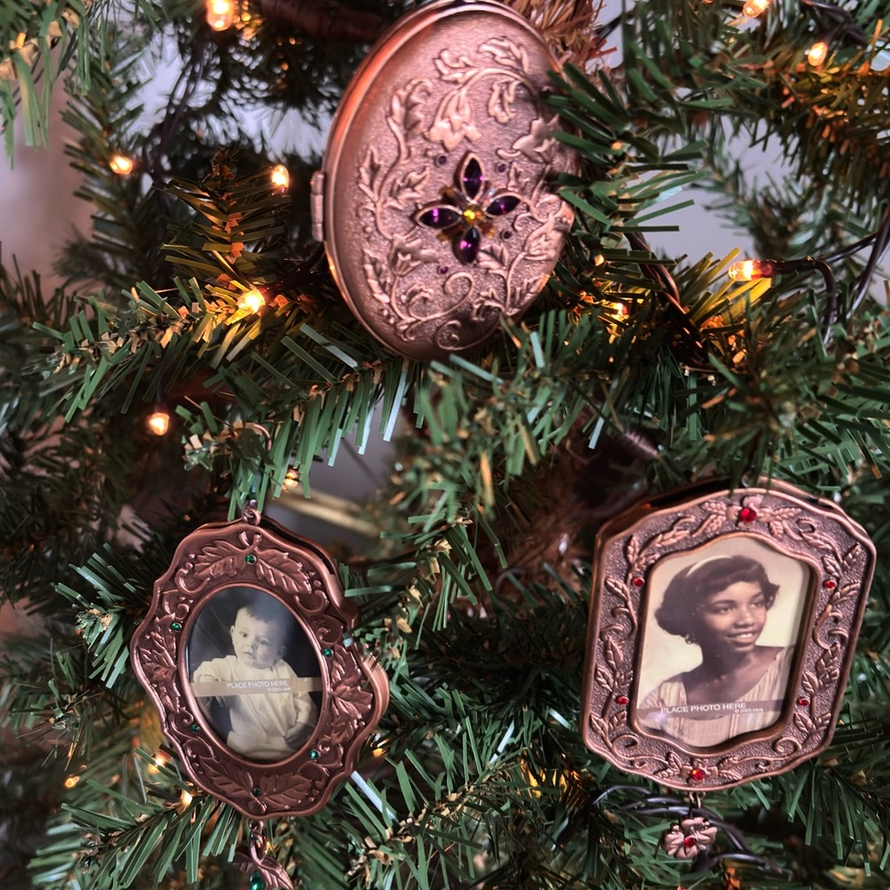 Hallmark 2003  “Priceless Memories” Photo Holder Ornaments